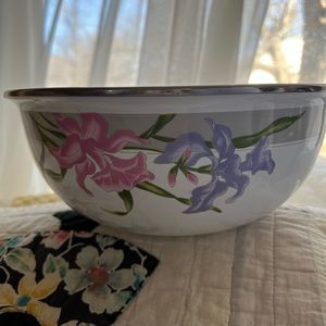 Vintage GMI porcelain enamel dishwasher safe bowl.  Spring blossoms by hallmark